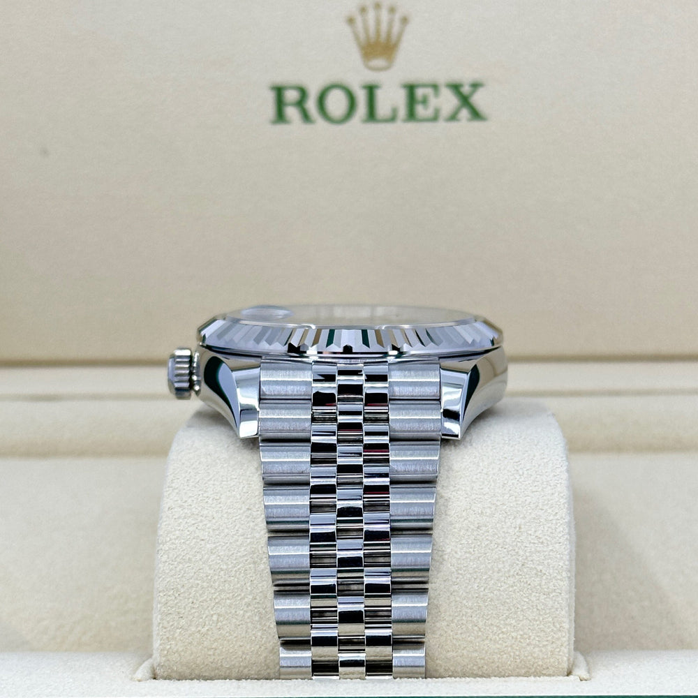 Sky-Dweller, 42mm, Oystersteel and 18k White Gold, Blue, Jubilee, Ref# 336934-0006