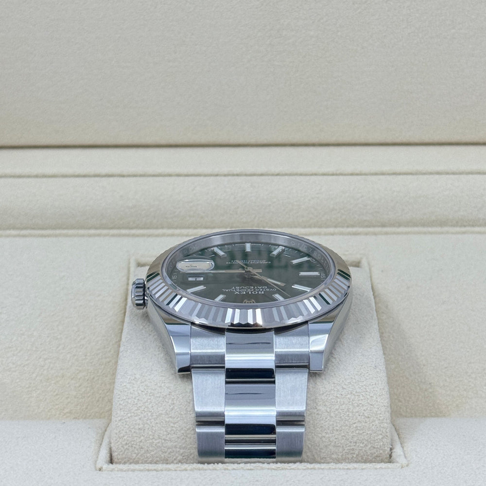 Datejust 41mm, Oystersteel and 18k White Gold, Ref# 126334-0027